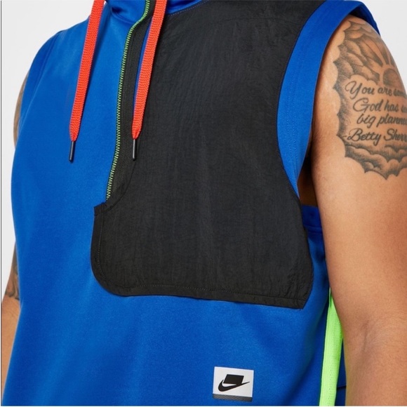 Nike Therma NSP Sleeveless zip T-Shirt vest
XL BNWT - Picture 4 of 7